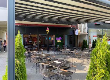 kosovo/peja/shop/quella-cake-coffee-shop