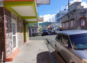 dominica/mahaut/shop/quin-s-jewelry