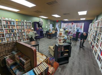 ohio/dayton/shop/rabbit-hole-books