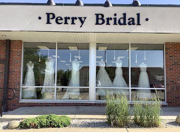 iowa/urbandale/shop/perry-bridal-boutique