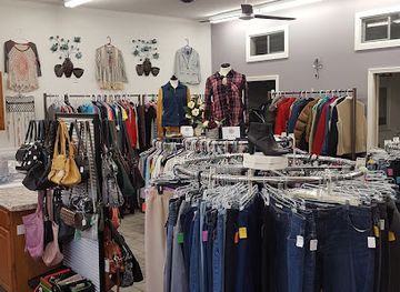 iowa/great-river-road/shop/2nd-hand-heaven