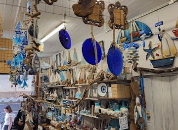 greece/paxos/shop/olive-wood-crafting-shop