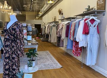 colorado/fort-collins/shop/vintage-willows-boutique-fort-collins