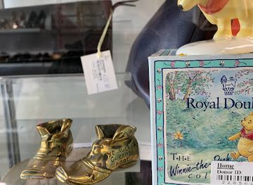 guernsey/vazon-bay/shop/british-red-cross-shop-guernsey