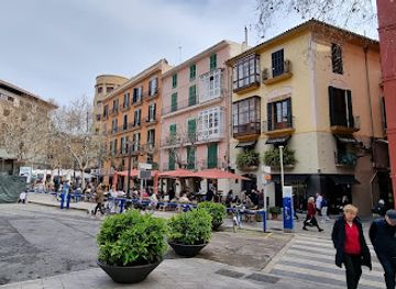 spain/palma-de-mallorca/paseo-maritimo/shop/corner