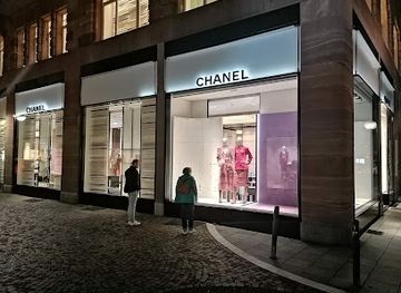 germany/frankfurt/westend/shop/chanel-boutique-frankfurt