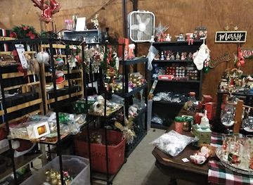kentucky/red-river-gorge-geological-area/shop/c-n-j-flea-market