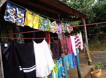 madagascar/mandrare-river/shop/nini-s-epicerie