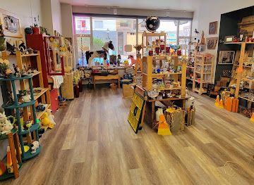 north-dakota/minot/shop/robyn-s-place-unique-crafty