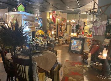 wisconsin/appleton/shop/whimsical-charm