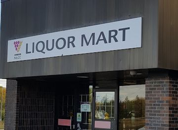 canada/cariboo/shop/roblin-liquor-mart