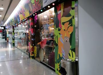 brunei/belalong-canopy-walkway/shop/bwn-souvenirs-store