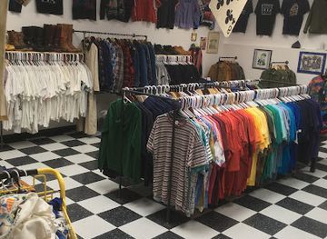 connecticut/central-connecticut/shop/natural-selection-vintage
