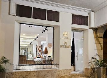 colombia/cartagena/getsemani/shop/entremanos-artesanias-colombianas
