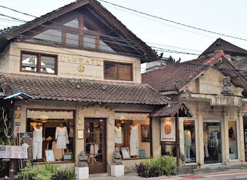 indonesia/bali/ubud/shop/uluwatu-handmade-balinese-lace-ubud