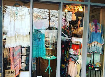 jersey/st-catherine-s-breakwater/shop/chichi-lifestyle-boutique