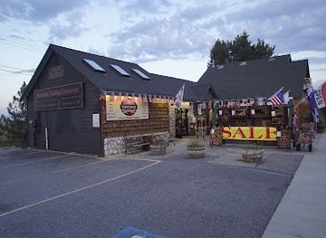 california/yosemite-village/shop/yosemite-trading-co