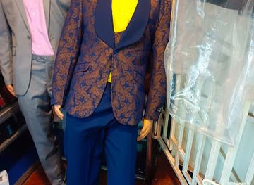 sierra-leone/lungi-beach/shop/vision-boutique