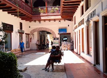 colombia/cartagena/centro/shop/pasaje-la-moneda