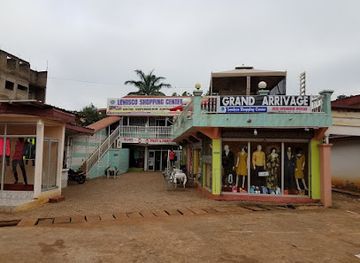 cameroon/yaounde/bastos/shop/lewisco-shopping-center