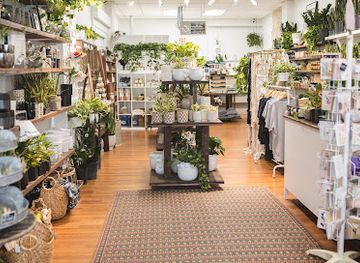 ohio/dayton/carillon-historical-park/shop/luna-gifts-botanicals