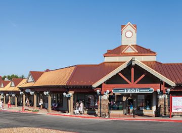 missouri/lake-of-the-ozarks/shop/osage-beach-outlet-marketplace