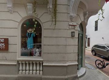 panama/panama-city/casco-viejo/shop/guayaberas-a-la-medida-casco-viejo