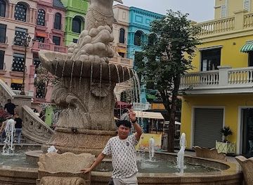 vietnam/red-river-delta/shop/ecochic-viet-nam-grand-world-venice