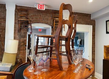 ohio/cleveland/university-circle/shop/magnolia-clubhouse-shop