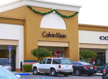 california/pismo-beach/shop/calvin-klein