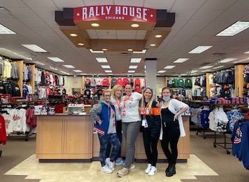 illinois/arlington-heights/shop/rally-house-town-and-country