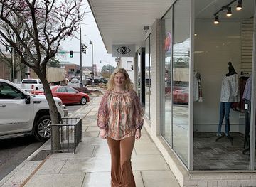 alabama/lake-guntersville/shop/true-south-boutique