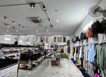 cambodia/phnom-penh/shop/heng-ying-shop