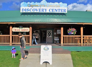 montana/glacier-national-park/shop/crown-of-the-continent-discovery-center
