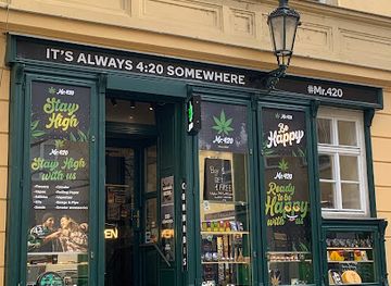 czechia/central-bohemia/shop/tom-crystal