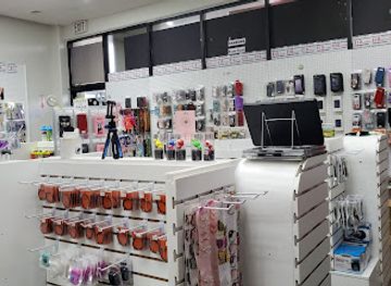 guam/tumon/tumon-bay/shop/smart-town