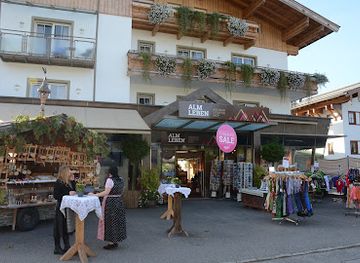 austria/hochkonig/shop/almleben-trachten-maria-alm
