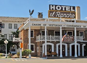 new-mexico/gallup/shop/the-ortega-indian-jewelry-store