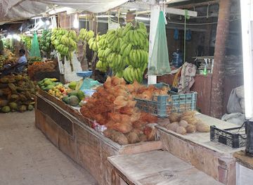 oman/dhofar-region/shop/selling-nargileh-and-bananas