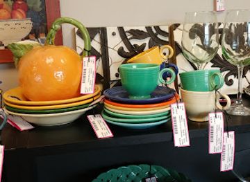 maine/south-portland/shop/heirloom-consignment-maine