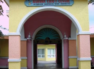 the-bahamas/nassau-and-paradise-island/shop/darling-s-creative-goods