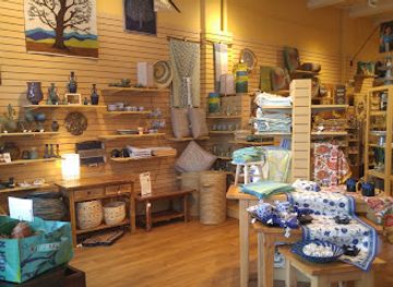 massachusetts/pioneer-valley/shop/ten-thousand-villages