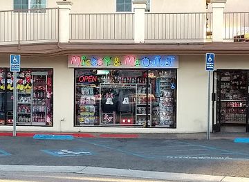 california/anaheim/shop/mickey-me-outlet