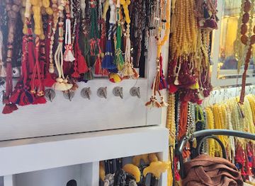 qatar/doha/souq-waqif/shop/alsindan-arts-calligraphey