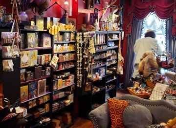 louisiana/new-orleans/shop/the-shop-oddities-at-unique-nola