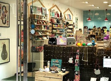 spain/granada/shop/lycka