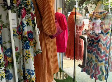 australia/noosa/shop/treasure-store