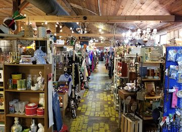 Fayetteville's Funky Flea Market