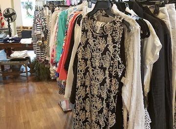 iowa/yellow-river-state-forest/shop/navy-rose-and-co