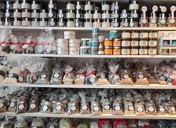 france/la-rochelle/shop/cerise-sucree-epicerie-fine-et-souvenirs